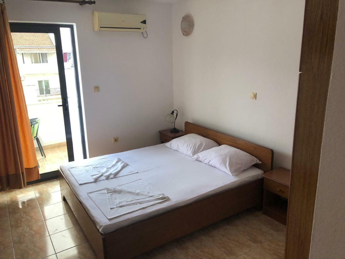 Apartments Toni Ulcinj Exterior foto